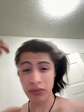 alexismar28 online show from 04/21/26, 11:07