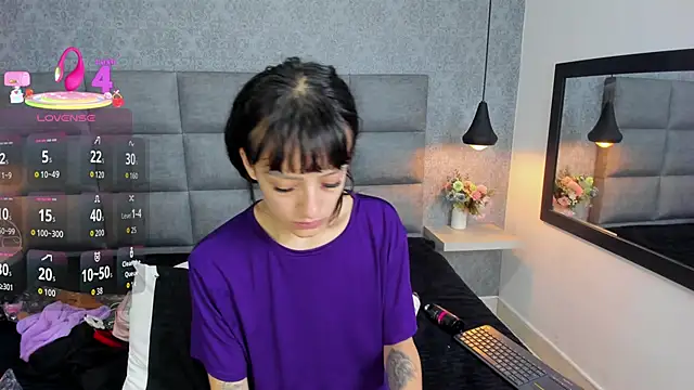 Luna Bella3 online show from 11/28/25, 11:02