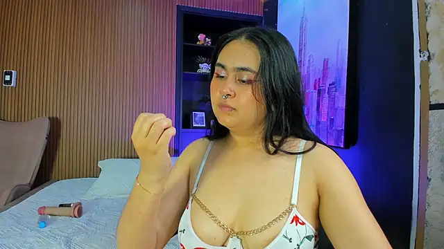 AmaraWolf online show from 12/20/25, 09:22