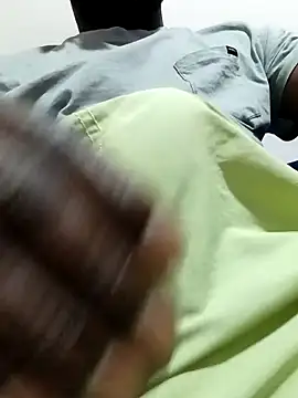 shoodly99 online show from 12/17/25, 02:50