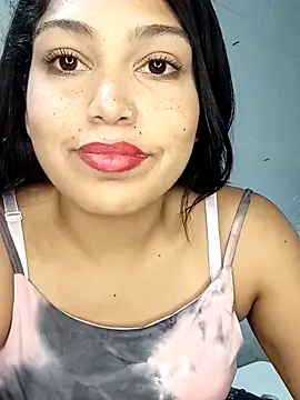 Snapshot of aleexacandy chatting on 12/05/25, 08:05 aleexacandy online show from 12/05/25, 08:05