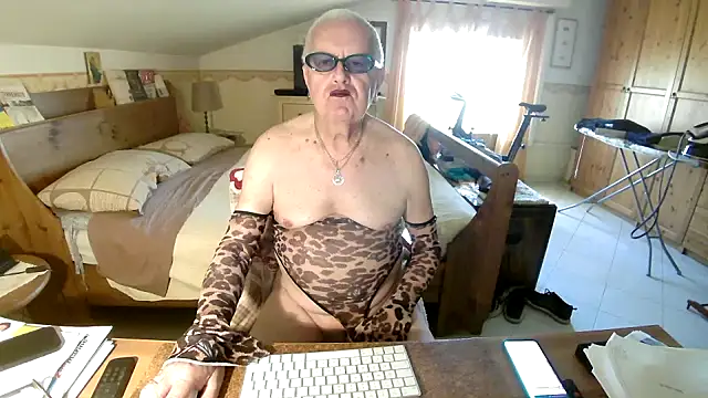Sissypat53 online show from 06/09/26, 01:01