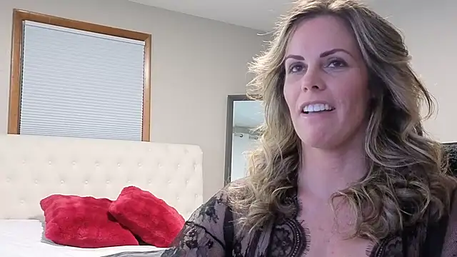 Snapshot of Koralynn_777 chatting on 02/06/26, 02:49 Koralynn 777 online show from 02/06/26, 02:49