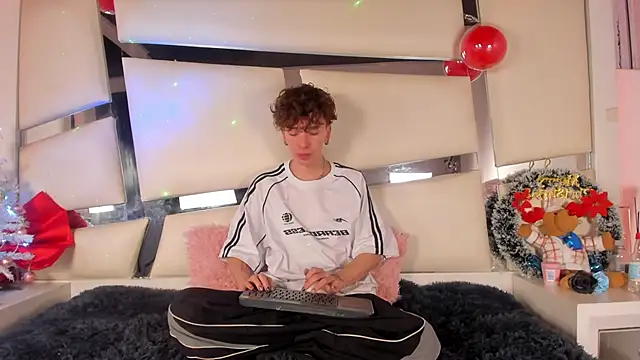 Genesis ask online show from 12/18/25, 04:07