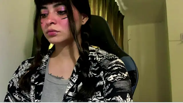Snapshot of Annagoth_ chatting on 03/23/26, 01:26 Annagoth online show from 03/23/26, 01:26