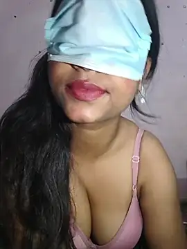 Snapshot of palakmishra033 chatting on 12/14/25, 05:46 palakmishra033 online show from 12/14/25, 05:46