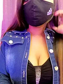 Snapshot of menaxi-baby7 chatting on 01/11/26, 08:52 menaxi-baby7 online show from 01/11/26, 08:52