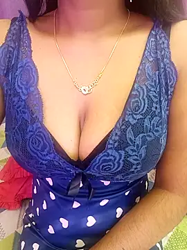 Snapshot of menaxi-baby7 chatting on 02/10/26, 11:20 menaxi-baby7 online show from 02/10/26, 11:20