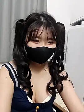 Snapshot of Puppet- chatting on 10/29/25, 06:31 Puppet- online show from 10/29/25, 06:31