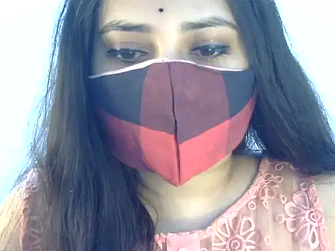 Cutie Sonam online show from 12/18/25, 05:41