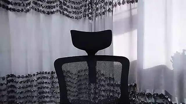 Snapshot of sihe88888 chatting on 11/25/25, 06:02 sihe88888 online show from 11/25/25, 06:02