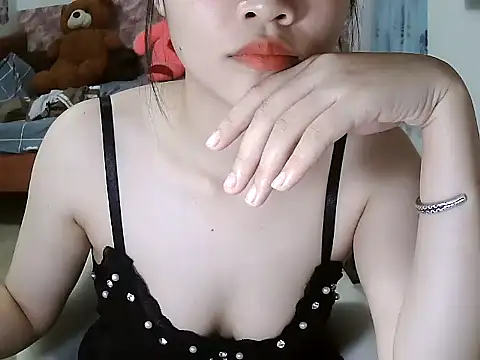 zubu 202 online show from 10/31/25, 01:34