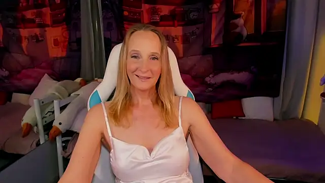 Snapshot of ScarlettPalmer chatting on 07/26/26, 10:11 ScarlettPalmer online show from 07/26/26, 10:11