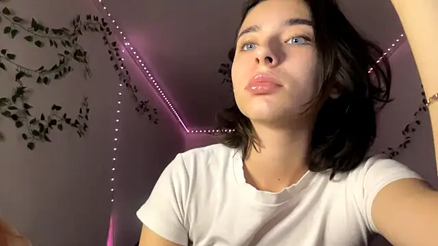 LilithFlamey online show from 11/23/25, 04:18