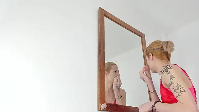 natacha ferrer1 online show from 11/28/25, 11:35