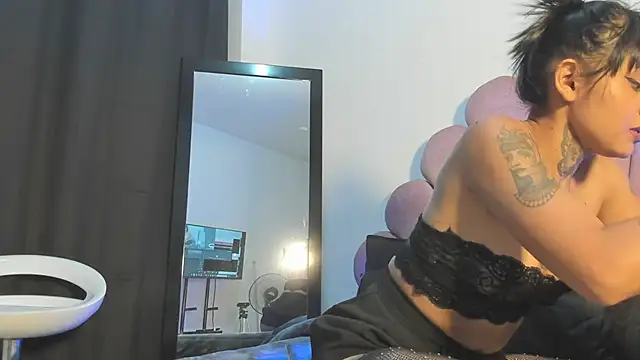 Snapshot of JaidenBrown_ chatting on 10/30/25, 12:45 JaidenBrown  online show from 10/30/25, 12:45