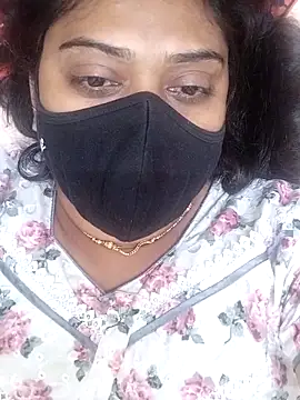 Snapshot of girl999 chatting on 02/03/26, 05:29 girl999 online show from 02/03/26, 05:29