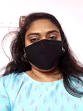 Snapshot of girl999 chatting on 03/09/26, 03:54 girl999 online show from 03/09/26, 03:54