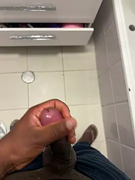 negrinho5 online show from 04/13/26, 01:00