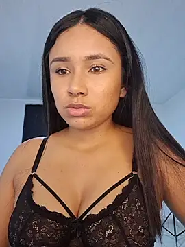 DollyRouse online show from 11/22/25, 03:38