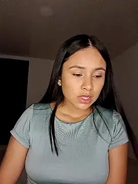 DollyRouse online show from 11/26/25, 05:30