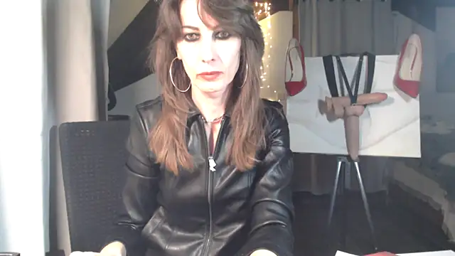 Snapshot of MissDyannis chatting on 04/01/26, 07:55 MissDyannis online show from 04/01/26, 07:55