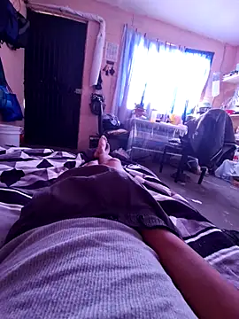 Snapshot of sanz957 chatting on 10/26/25, 11:31 sanz957 online show from 10/26/25, 11:31