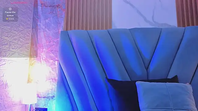 Snapshot of Salome_cruxx chatting on 04/28/26, 02:33 Salome cruxx online show from 04/28/26, 02:33
