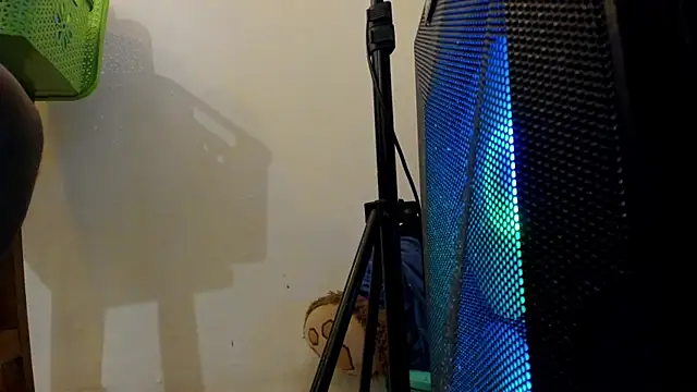 hathor  01 online show from 12/14/25, 01:27