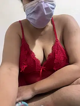 Snapshot of WildNour chatting on 02/10/26, 01:26 WildNour online show from 02/10/26, 01:26