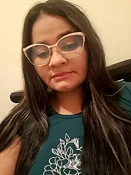 Snapshot of chiki31 chatting on 10/29/25, 03:53 chiki31 online show from 10/29/25, 03:53