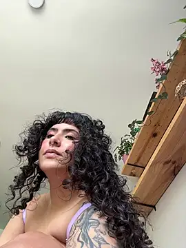 SugarTroubl33 online show from 07/08/26, 02:32