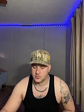 Snapshot of thepornplugz chatting on 02/22/26, 02:15 thepornplugz online show from 02/22/26, 02:15