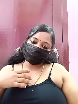 Snapshot of Mandhra28 chatting on 11/06/25, 05:52 Mandhra28 online show from 11/06/25, 05:52