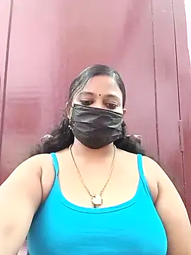 Snapshot of Mandhra28 chatting on 11/10/25, 05:50 Mandhra28 online show from 11/10/25, 05:50