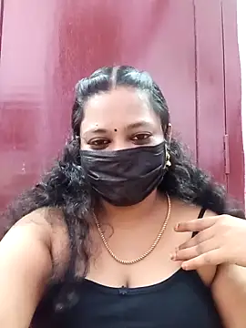 Snapshot of Mandhra28 chatting on 11/12/25, 07:13 Mandhra28 online show from 11/12/25, 07:13