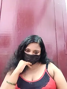 Snapshot of Mandhra28 chatting on 11/15/25, 06:15 Mandhra28 online show from 11/15/25, 06:15