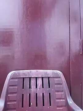 Snapshot of Mandhra28 chatting on 11/22/25, 05:45 Mandhra28 online show from 11/22/25, 05:45