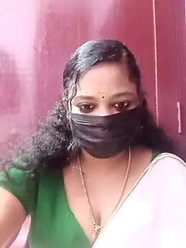 Snapshot of Mandhra28 chatting on 11/29/25, 06:22 Mandhra28 online show from 11/29/25, 06:22