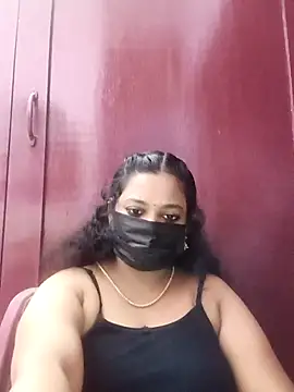 Snapshot of Mandhra28 chatting on 11/30/25, 05:50 Mandhra28 online show from 11/30/25, 05:50