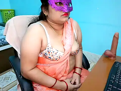 Snapshot of SWEETY_RANI chatting on 04/15/26, 05:14 SWEETY RANI online show from 04/15/26, 05:14