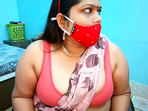 Snapshot of SWEETY_RANI chatting on 06/11/26, 05:00 SWEETY RANI online show from 06/11/26, 05:00