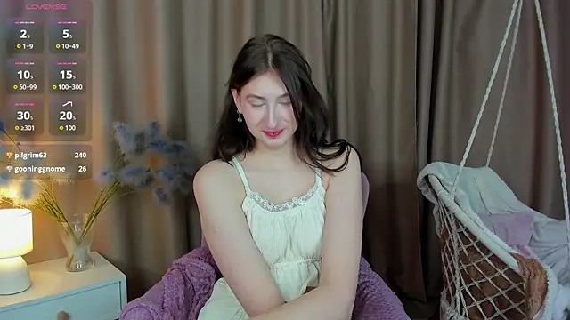 Snapshot of May_Yam chatting on 03/18/26, 02:26 May Yam online show from 03/18/26, 02:26