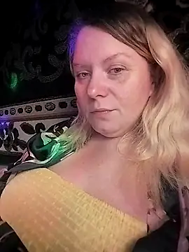 Lana-murr online show from 11/12/25, 06:03