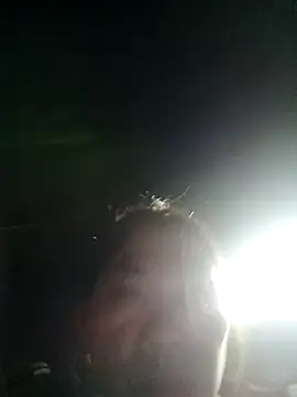 Snapshot of bella-la chatting on 11/03/25, 09:54 bella-la online show from 11/03/25, 09:54