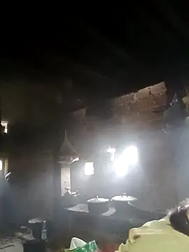 Snapshot of bella-la chatting on 12/15/25, 01:10 bella-la online show from 12/15/25, 01:10