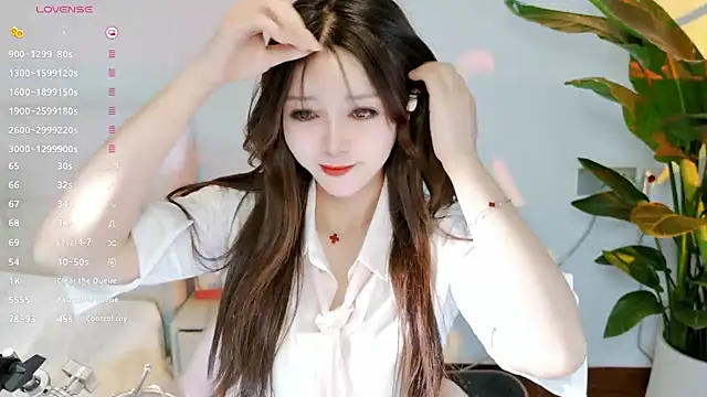 Yiluo95 online show from 06/24/26, 04:28