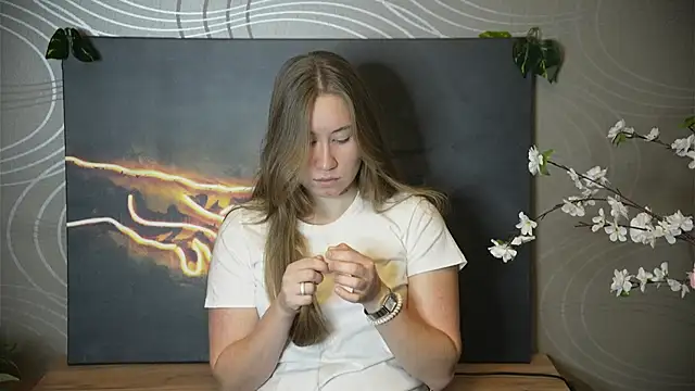 Snapshot of EvonWmith chatting on 10/28/25, 10:19 EvonWmith online show from 10/28/25, 10:19