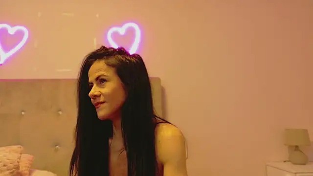 Snapshot of brianaflynt chatting on 02/08/26, 07:06 brianaflynt online show from 02/08/26, 07:06