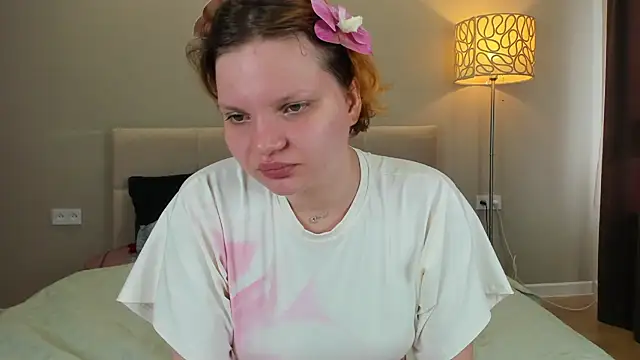 babyyullii online show from 06/12/26, 01:48
